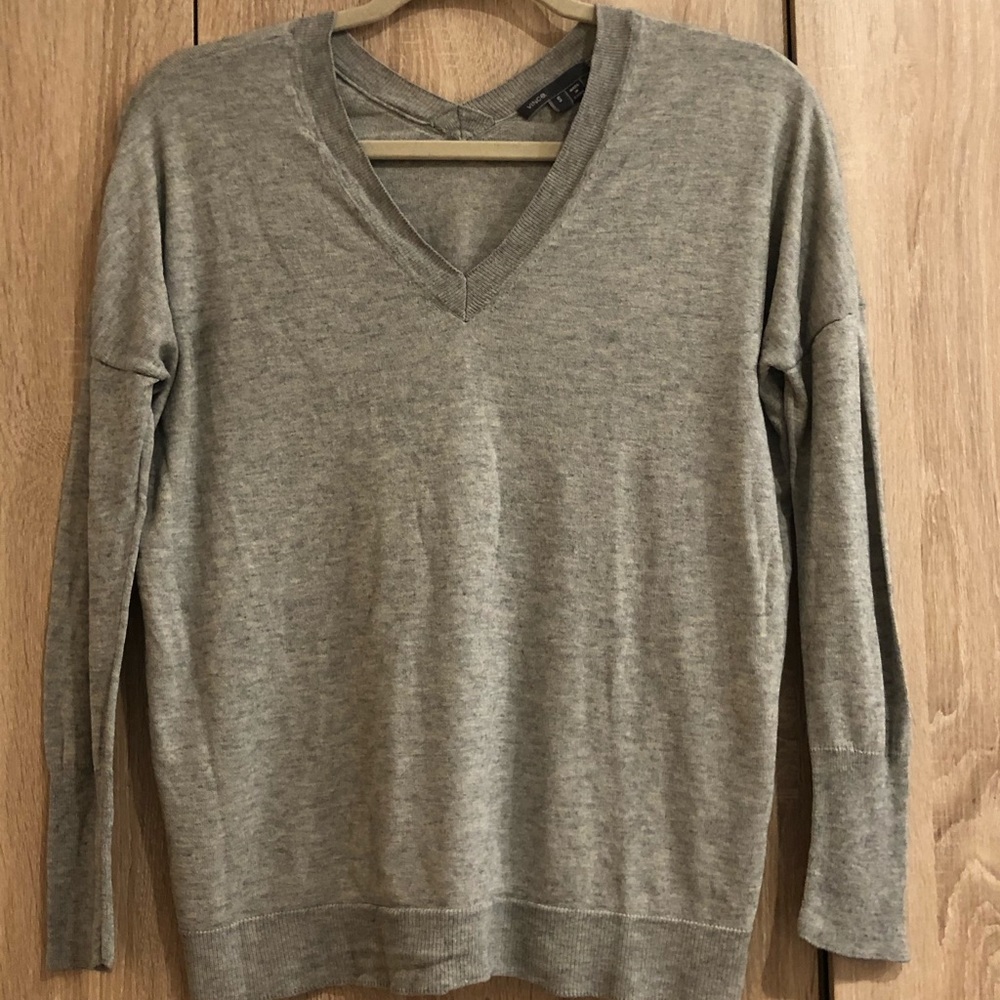 Vince v-neck grey sweater